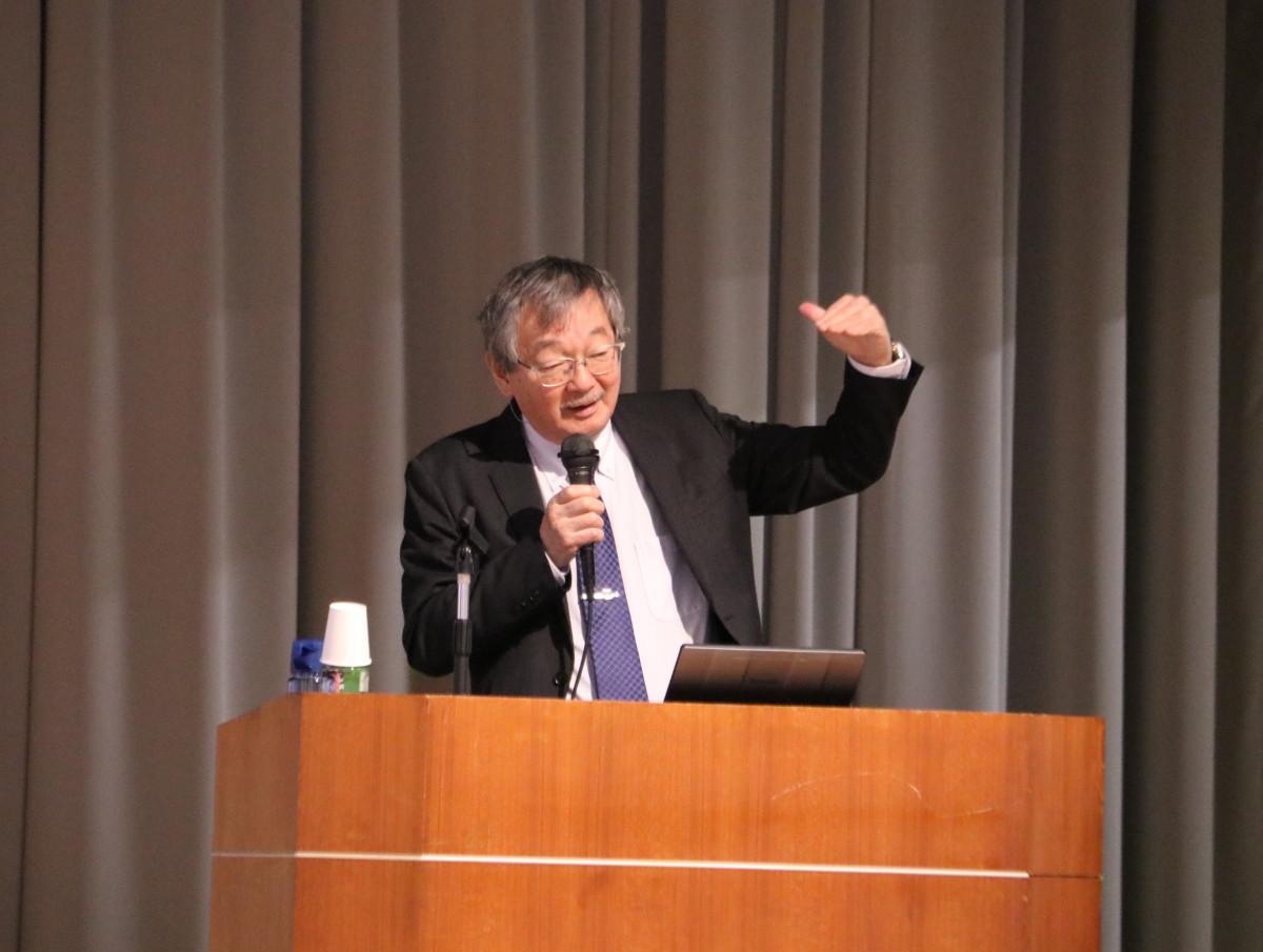 信州大学特別栄誉教授の堂免一成さんによる「人工光合成研究と水素の社会実装に関する講演会」を2月15日に開催（写真提供＝大学連絡会議、学輪IIDA事務局）