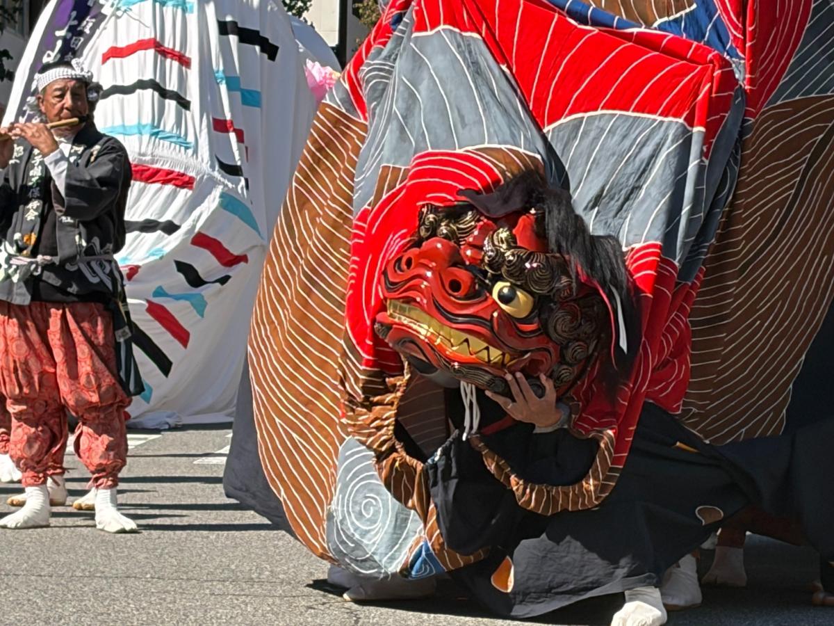 獅子頭を新調した河野大宮神社獅子お囃子保存会