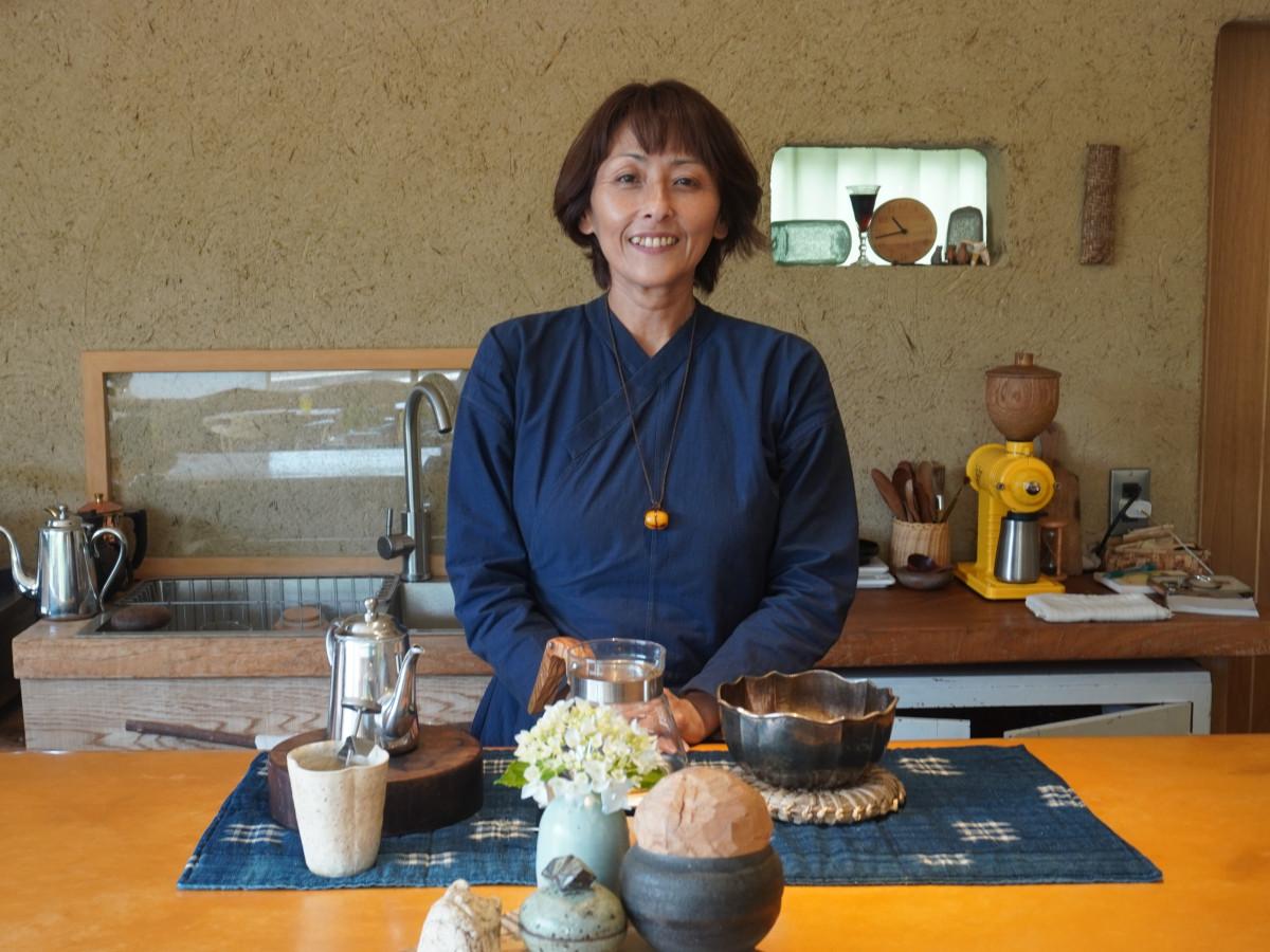 「小坂雲丹店喫茶室」店主の小坂章子さん