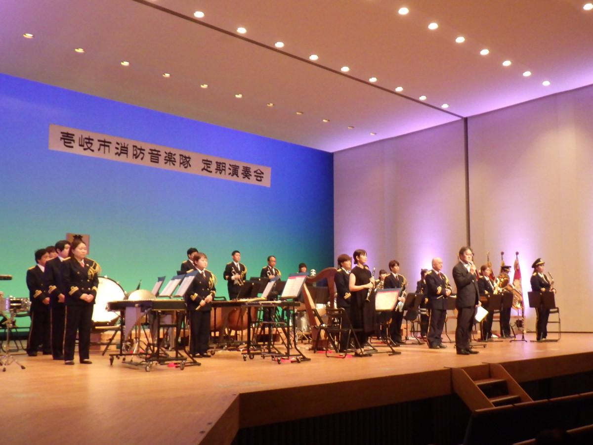 昨年の定期演奏会の様子（写真提供＝壱岐市消防団・消防音楽隊事務局）