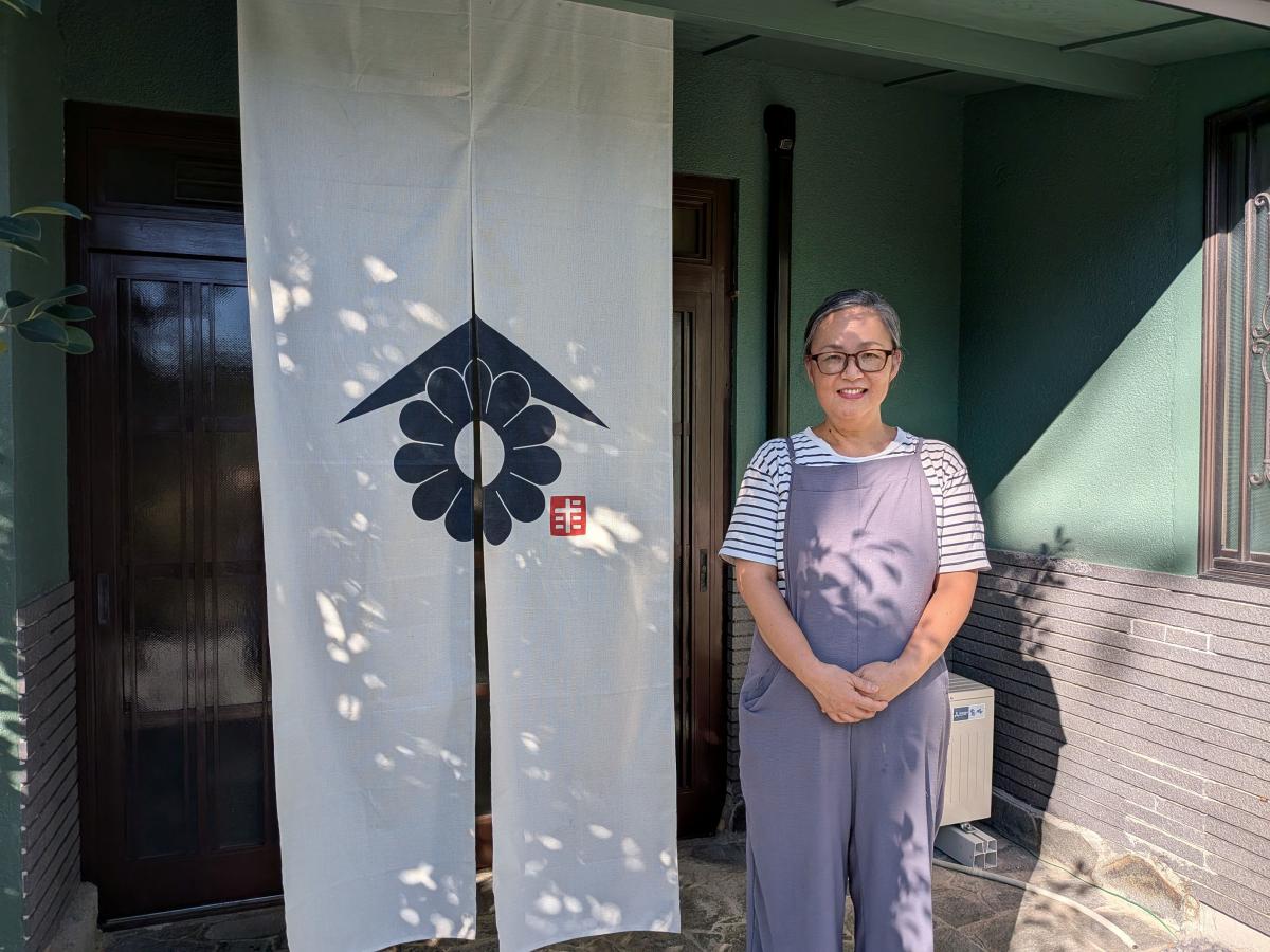 今治市大島に、愛犬と一緒に気兼ねなく滞在できる一棟貸しの宿「お宿 もとめ」がオープン。手がけるのは、パン店「Paysan（ペイザン）」や「Bistro paysan（ビストロペイザン）」を営む求（もとめ）ゆう子さん・光章さん夫妻。