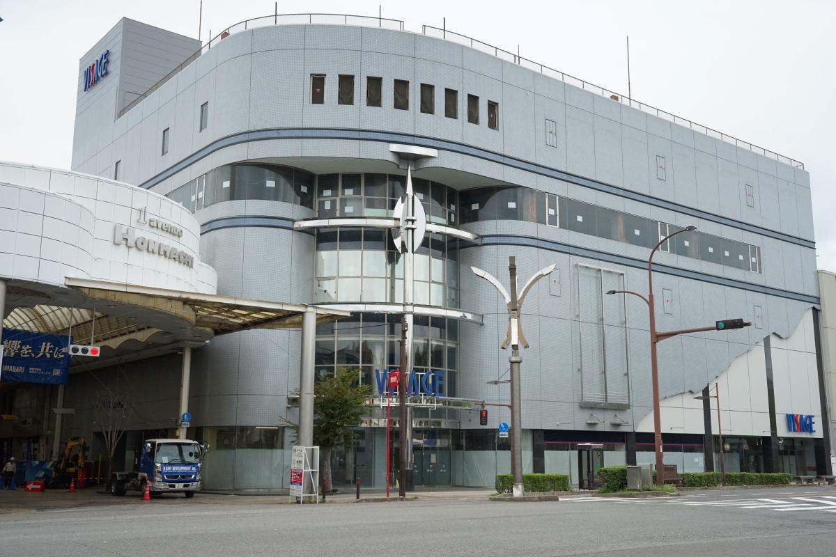 FC今治高校里山校は10月16日、今治市中心市街地の旧商業施設「VISAGE（ヴィサージュ）」（今治市本町1）の4階に、サテライトキャンパスを開設すると発表した。