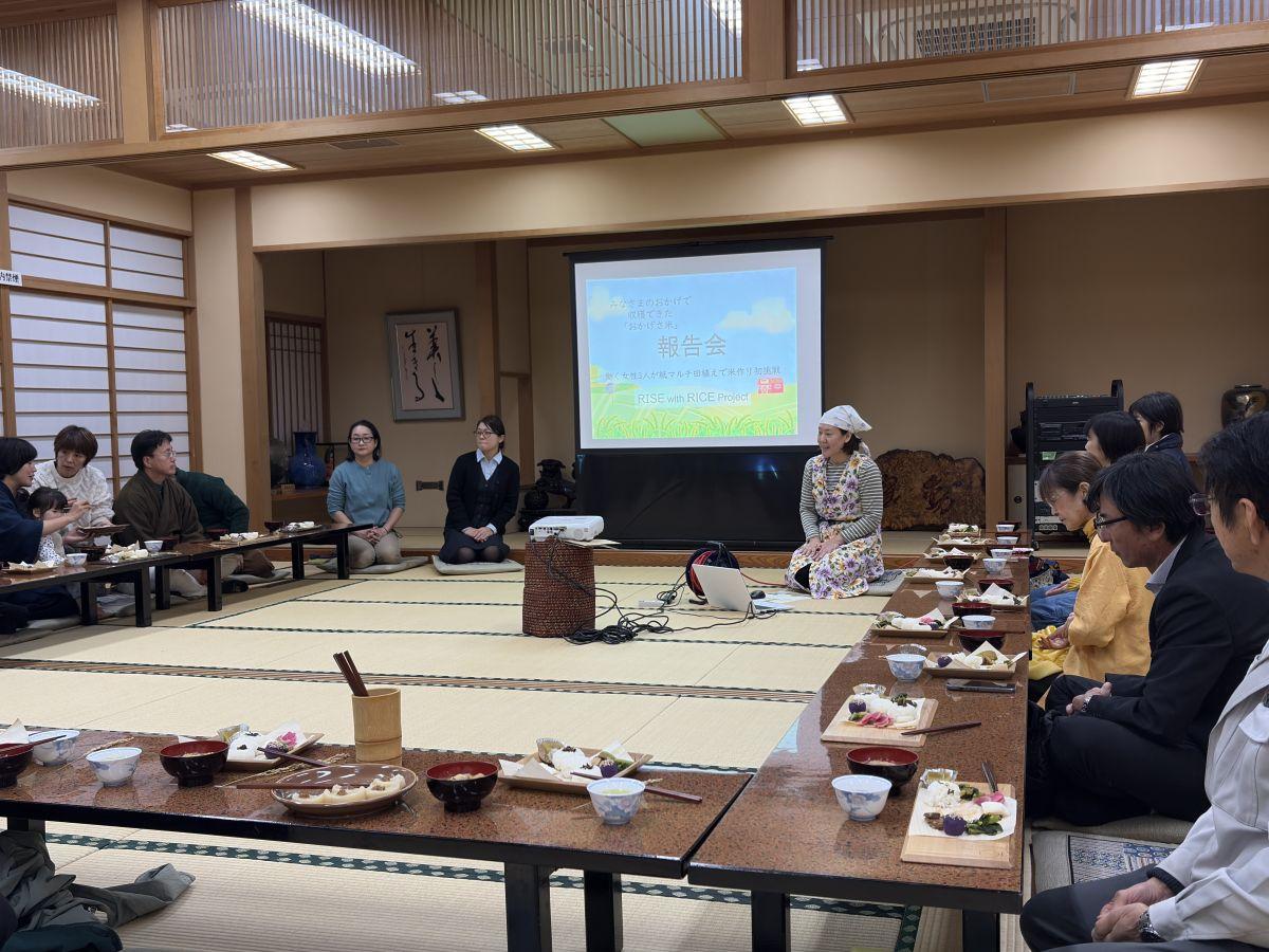 20人以上が参加した夜の部の会場の様子