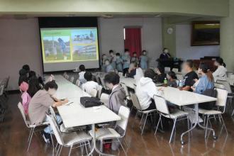 「天津わかしお学校を知ってもらう会」が10月25日、板橋区立板橋第五中学校（板橋区板橋4）で開催された。