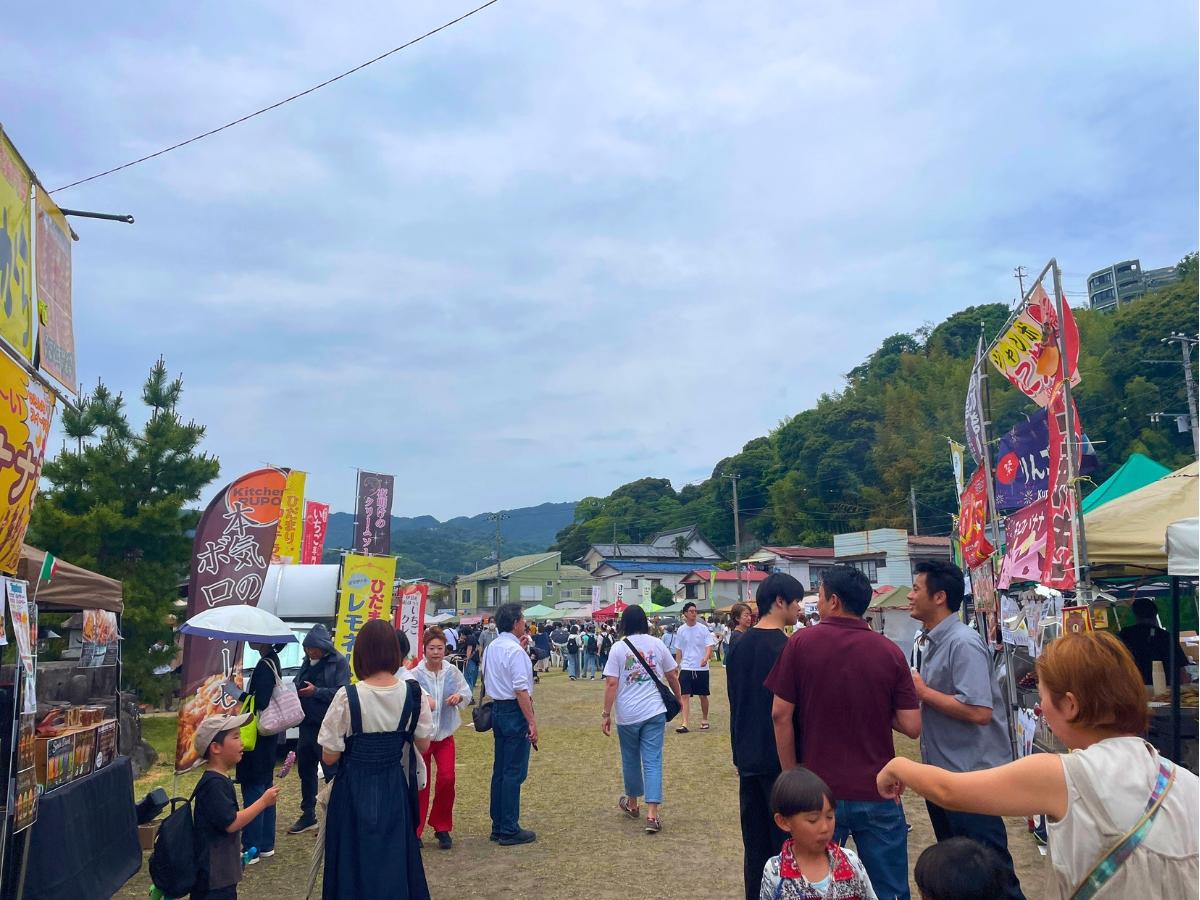 開始直後からにぎわいを見せる会場