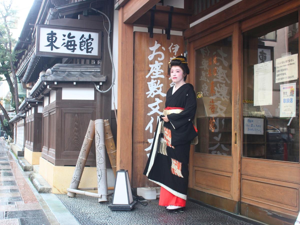 芸者体験をした有光香織さん