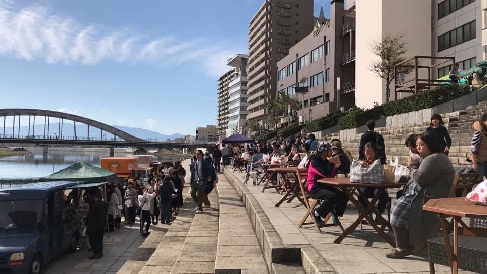 過去の「ぬまづパンまるしぇ」の様子