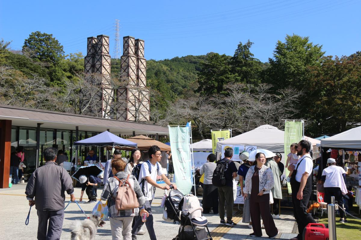 韮山反射炉前で開催された「手作りマーケットvol.13」