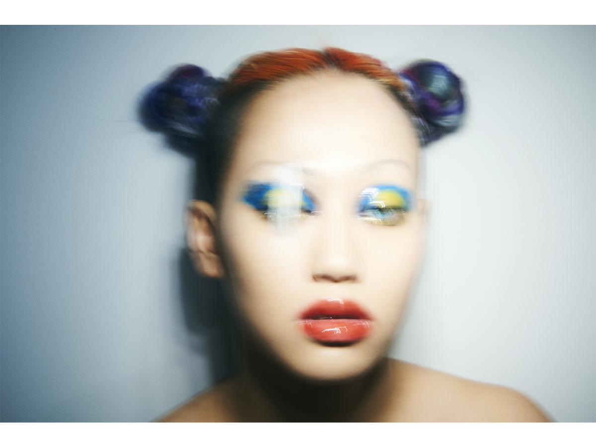 フォトグラファー・更井真理さんの写真集「DELUSION」から
