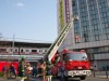 自由が丘駅前で大規模消防演習 鳴戸親方が一日消防署長に