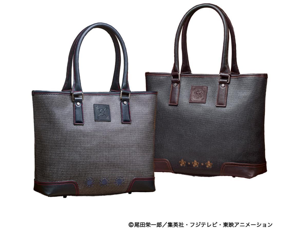 松右衛門帆を使用したトートバッグ「モンキー・D・ルフィモデル」（左）「トラファルガー・ローモデル」（右）