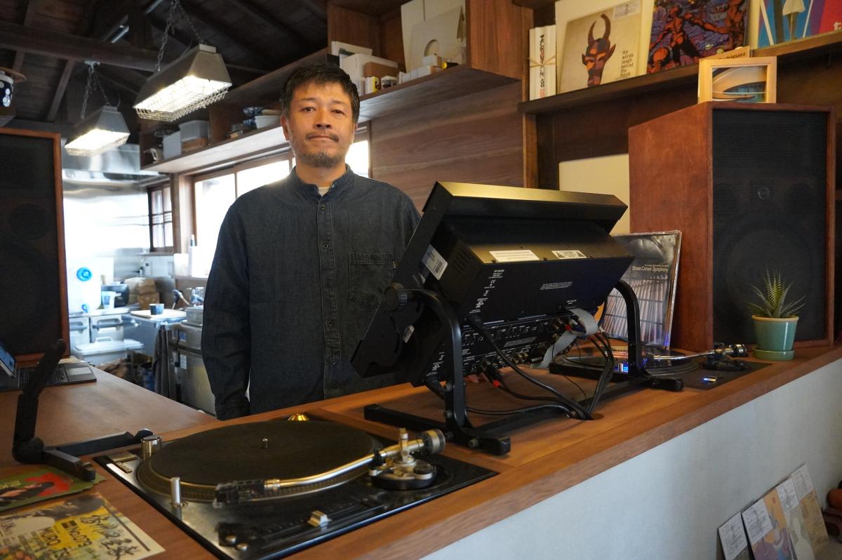 オーナーの岩本卓也さん