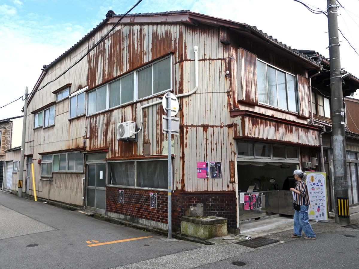 菊川地区にある古民家「角の家」