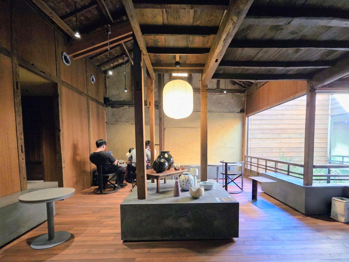 COFFEE GALLERY ひがし茶屋街 2階
