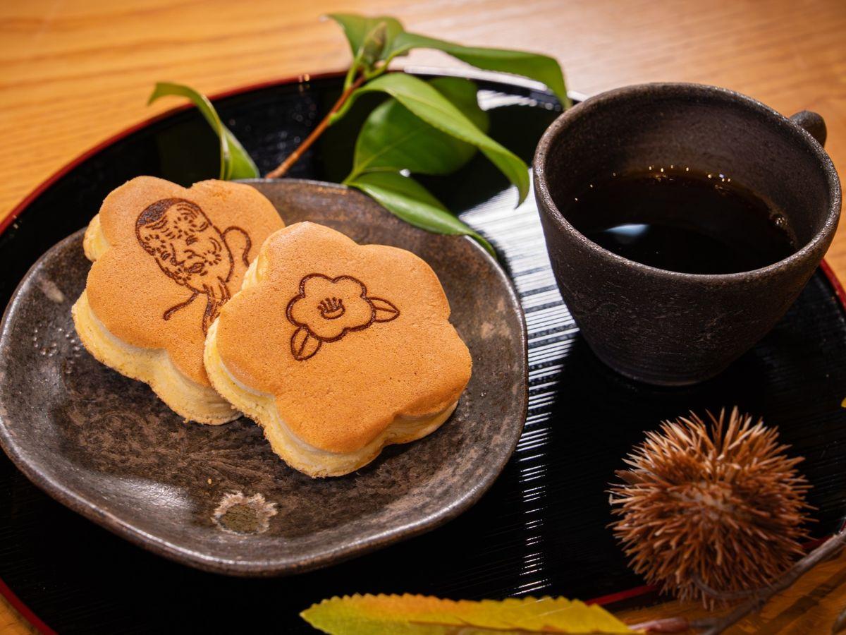 珠洲食堂で提供する珠洲カフェセット。珠洲焼の器を使う。