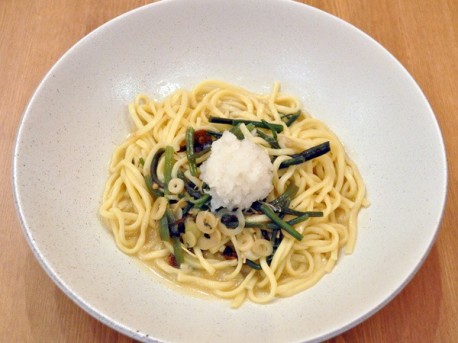 さっぱりとした和風スパゲティ なめこなめ茸山菜大根おろし 1 140円 神田経済新聞
