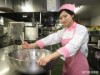 「門司港ホテル」のJKパティシエ、「数百人のスイーツ作り」に奮闘