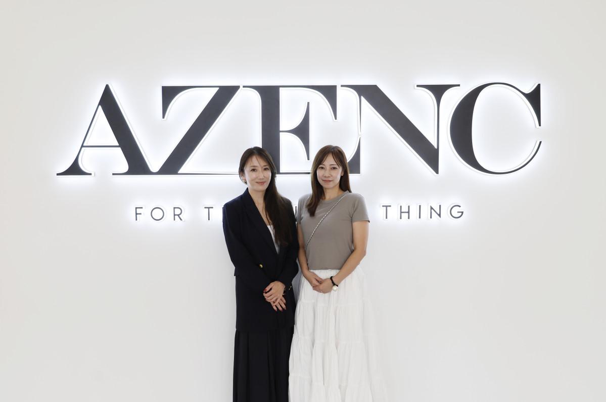 （左から）染谷めぐみさん、店長の小菅静香さん