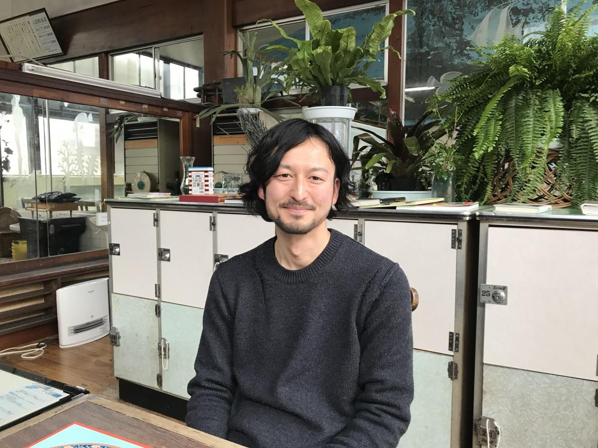 グランプリを受賞した京森康平さん(おふろ荘で)