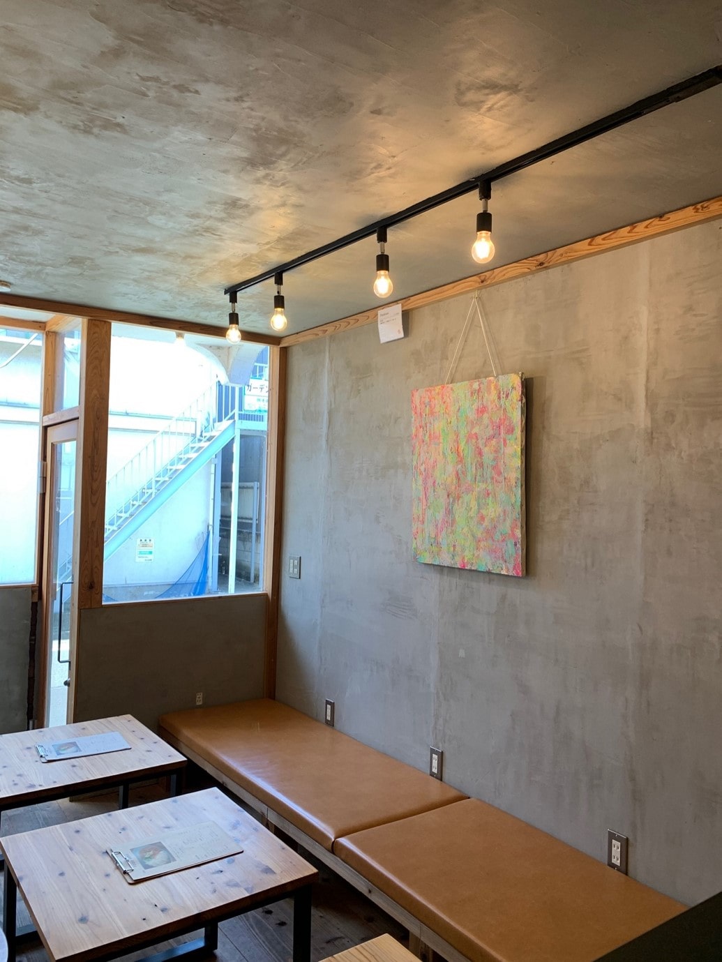 カフェ 学習をテーマにする ボノボノス 小平市小川町１ 展示作品は坂本理紗さんの Daydream 北多摩経済新聞