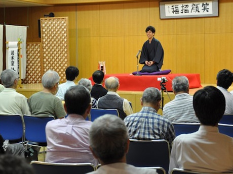 都笑亭主催、第7回「お客様が選ぶ 学生落語選手権」優勝者の若木家女楽さん