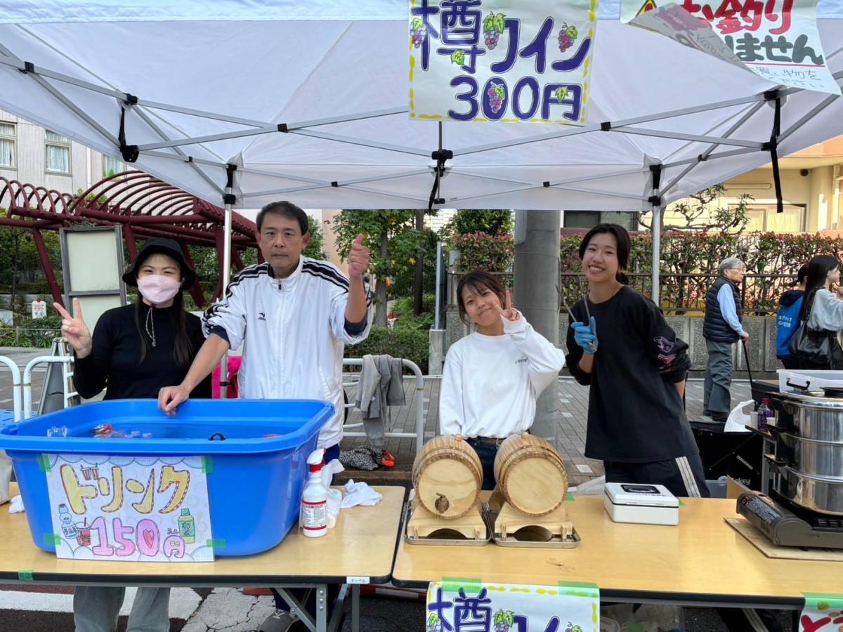 提供するドリンクの中には樽ワインも