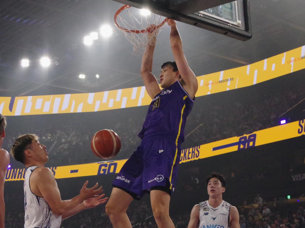 アリウープダンクを叩き込んだ狩野富成選手