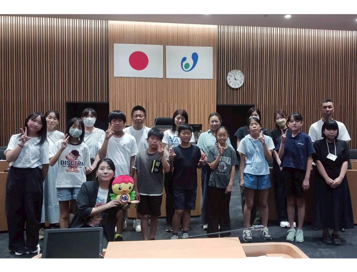 「親子市議会ツアー」の参加者