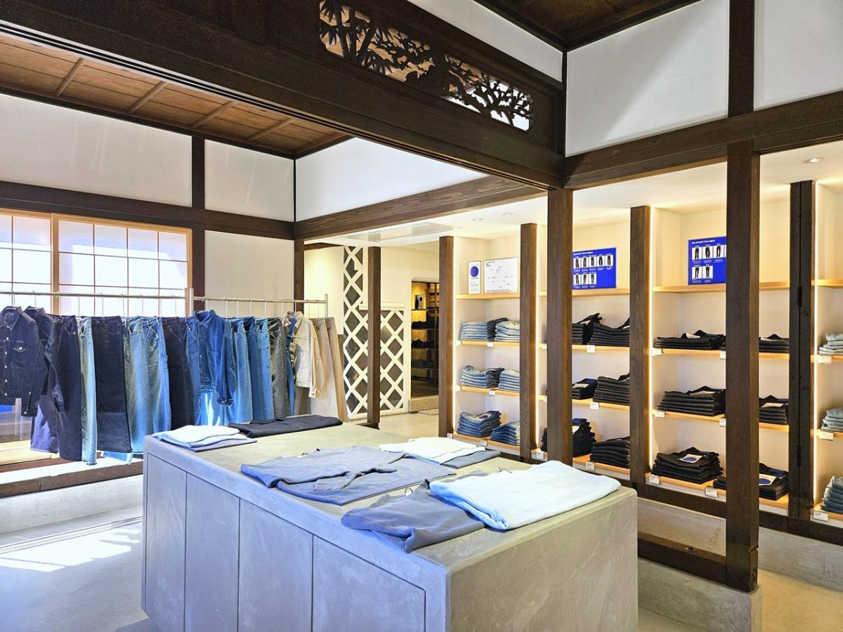 「Japan Blue Jeans KOJIMA」店内の様子