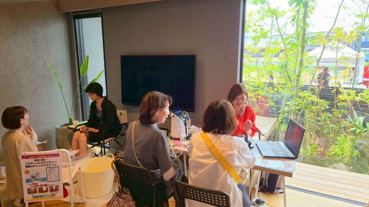 「ペルシェとみんなでつくる マルシェ＆ワークショップ」（北野町で過去開催時）写真提供＝ペルシェ