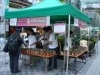 京橋コムズガーデンが恒例フラワープレゼント企画-千人に配布