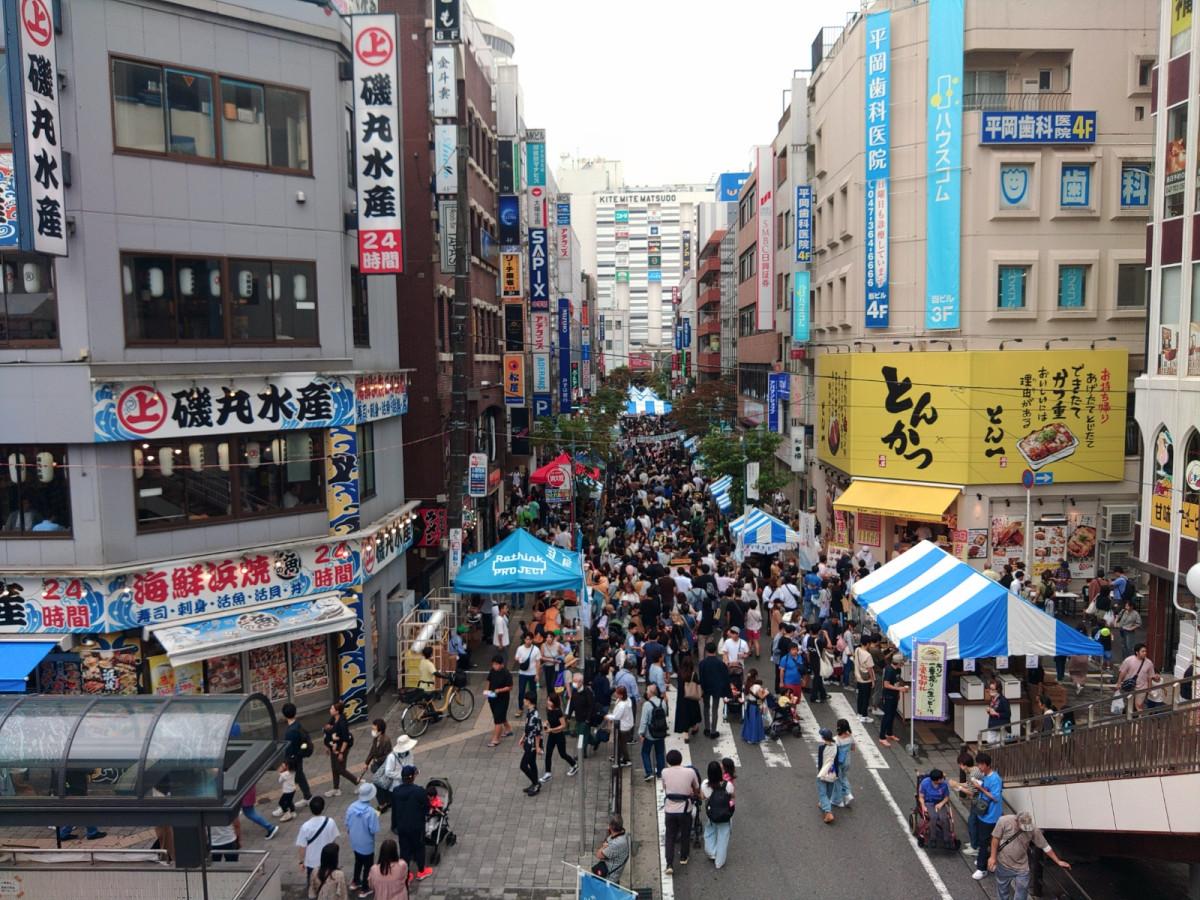 「キテミテマツド通り」の歩行者天国（前回の様子）