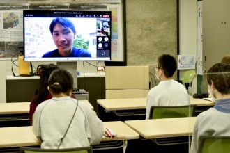 茨城大学でイベント ゲストはアフリカでボランティア中の茨大生
