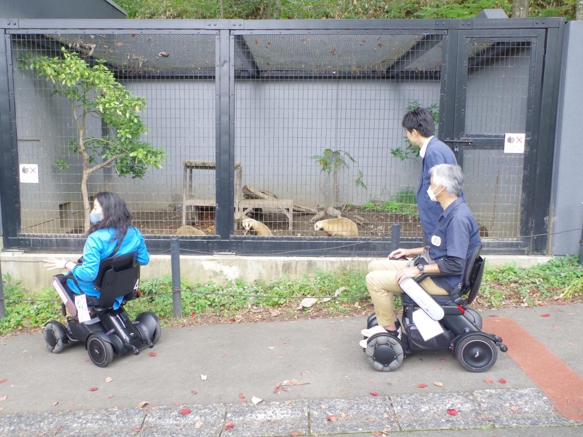 坂道でも安全に停止し動物をじっくり見られる
