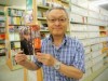盛岡・元ドアマン佐々木さんが自叙伝 仕事と人生の楽しみ伝える