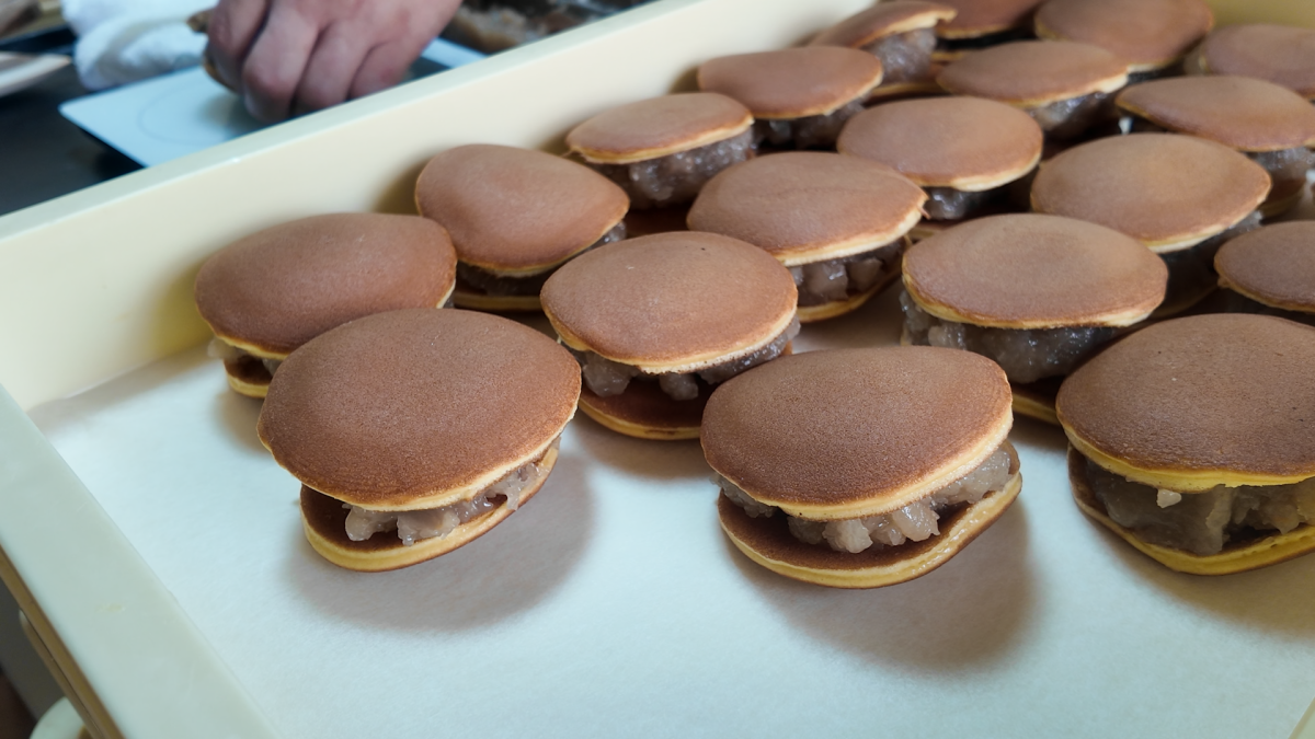 完成した宗像どら焼き「白粒あん」