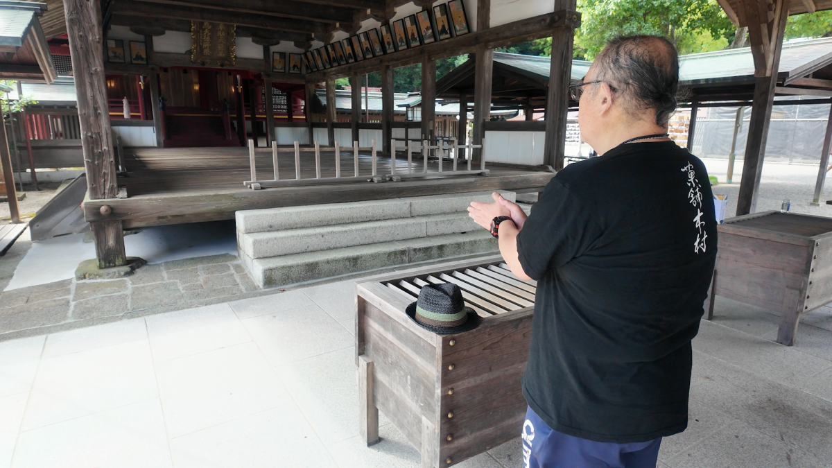 朔日参りの様子