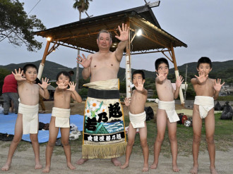 長崎・高浜で「高浜八幡神社秋季大祭」　泣き相撲には一般参加も