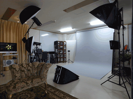 那覇 泊に現役モデル夫妻が写真スタジオ 広告写真撮影やモデルレッスンも 那覇経済新聞