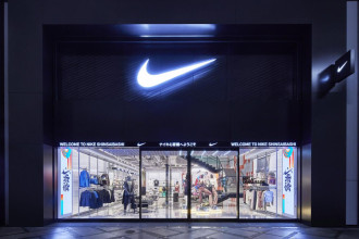 心斎橋筋商店街に「NIKE」新店舗 店舗限定アイテムも（ニュース