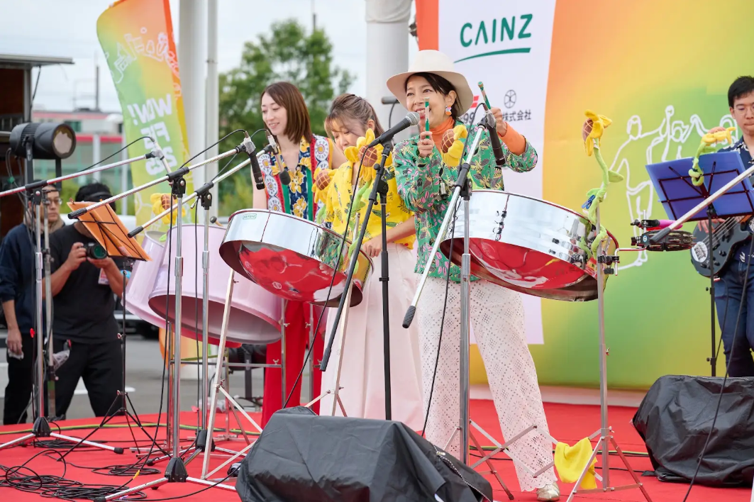 過去開催の様子　スティールパングループ演奏