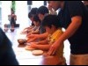 西宮ガーデンズで石窯ピザ焼き体験 子どもら対象、「みやたん」の姿も