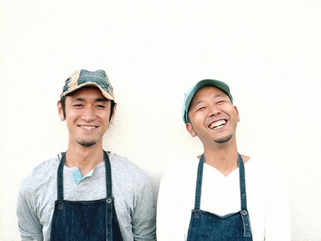 フードユニット「つむぎや」の2人