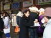 小樽駅「裕次郎ホーム」でホットワイン-北海道ワインが無料提供