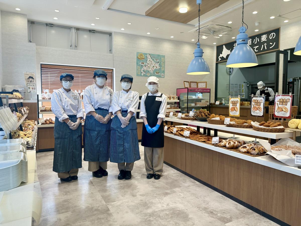 「ペンギンベーカリー 佐賀兵庫店」のスタッフ