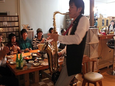 横浜の「濱サク」、大船渡と陸前高田のジャズ喫茶で連日ライブ
