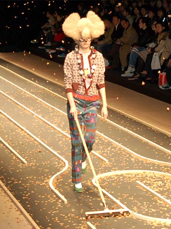 「メルシーボークー、」2006-07年秋冬コレクションより