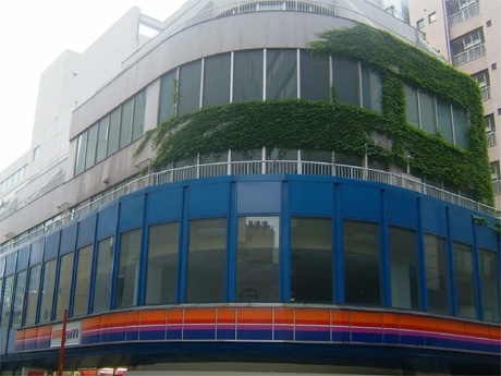 新施設「東宝ビル 別館」外観