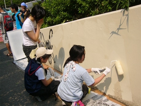 8月、宮下公園で行われたリーガルウォールの様子