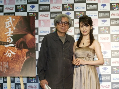 記者会見に出席した山田洋次監督と女優の檀れいさん&copy;2006 TIFF